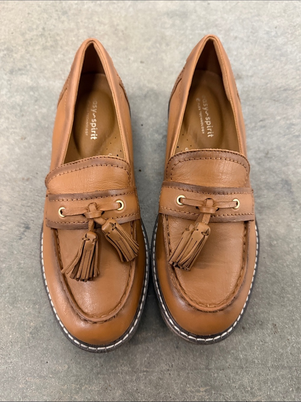 Easy Spirit Tan Leather Tassel Loafers